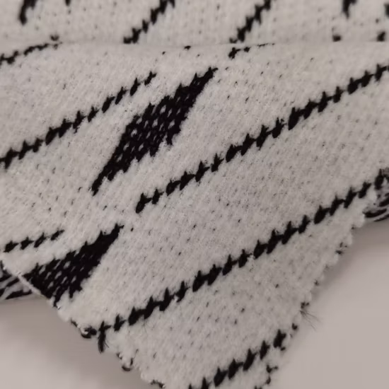 100% Polyester Fleece Fabric Micro Fiber Chenille Jacquard Upholstery Napped Fabric Polyester Chenille Coarse Needle Jacquard Brushed Knitted Garment Fabric